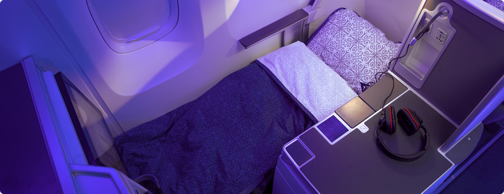 Спальний бізнес-клас на борту літака компанії Air Astana
