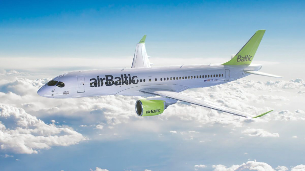 Літак компанії airBaltic