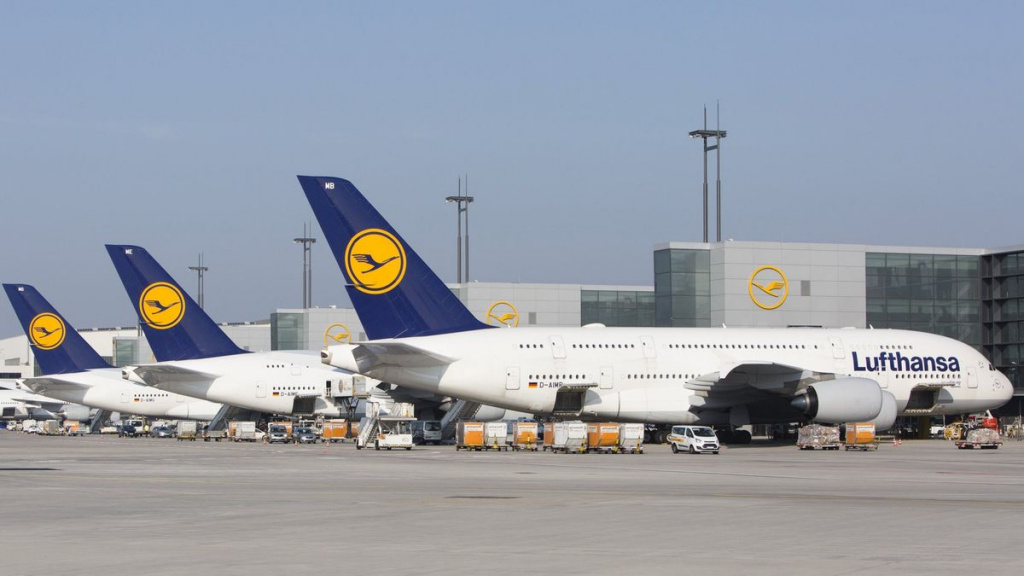 Брендовані літаки Lufthansa