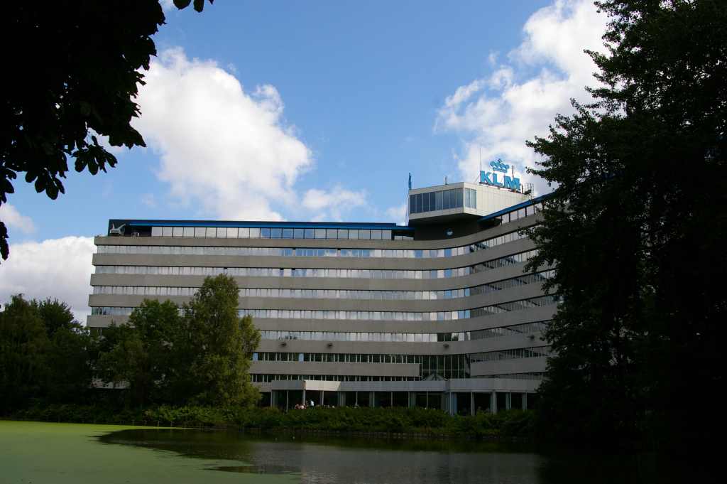 Штаб-квартира компанії KLM