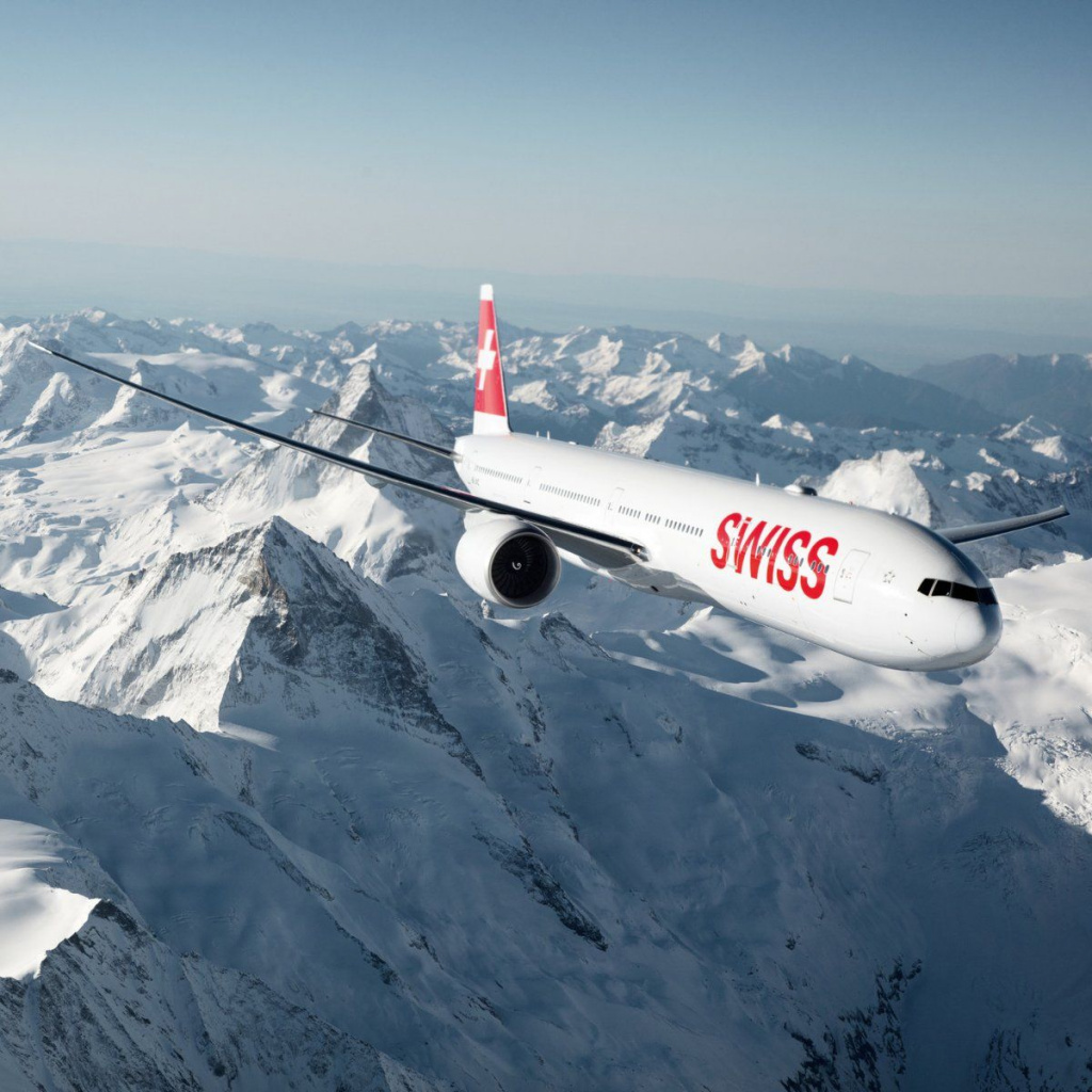 Захід на посадку літака компанії Swiss Air Lines