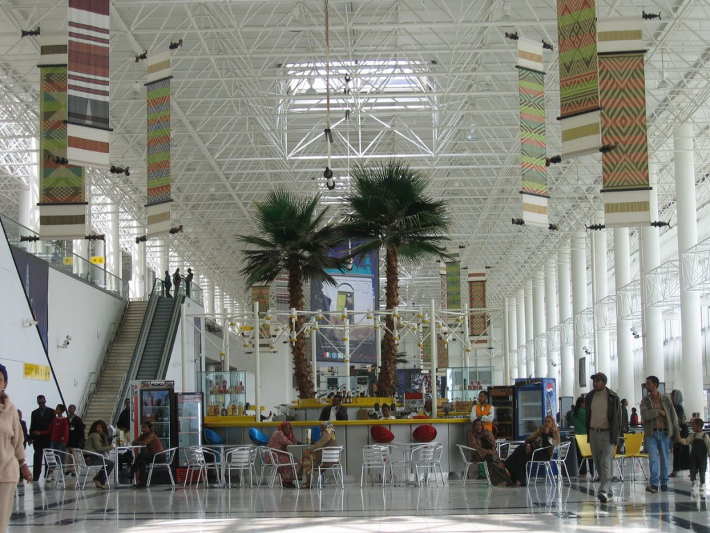 Хол аеропорту Боле в Ефіопії