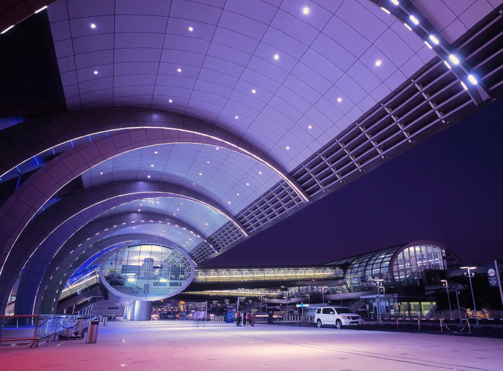 Інтер'єр одного з терміналів аеропорту Дубай