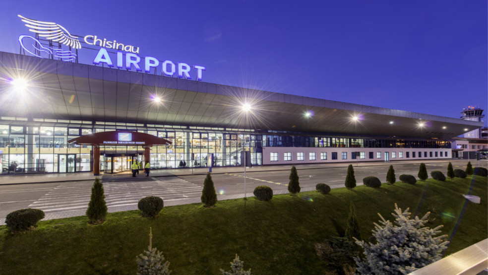 Головний вхід аеропорту Кишинева