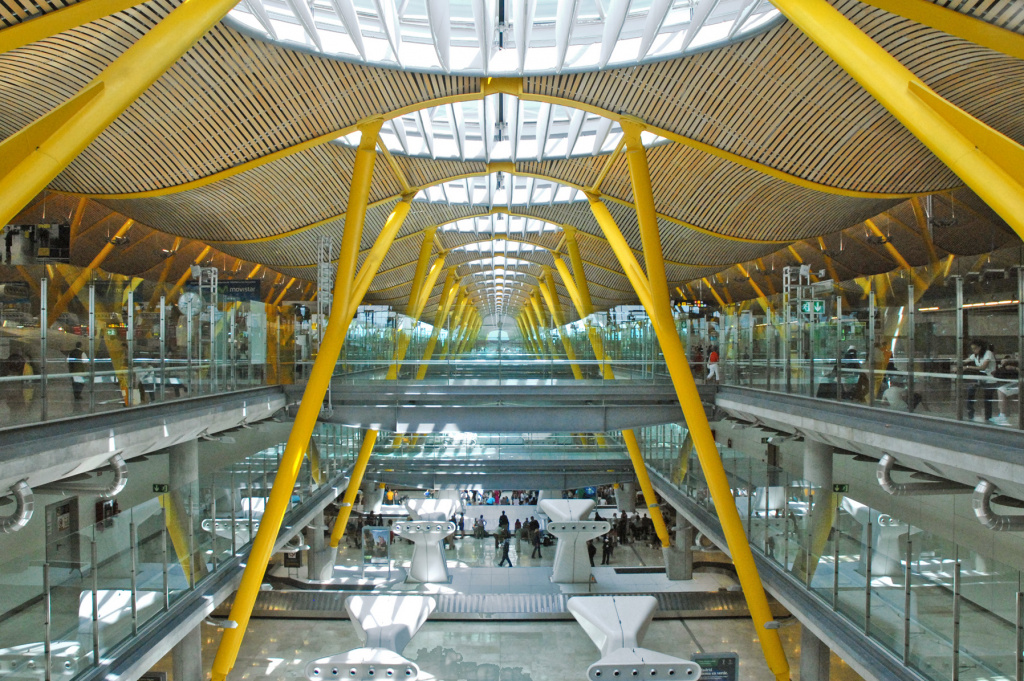 Ітер'єр термінала аеропорту Мадрида