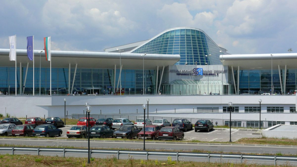 Головний термінал аеропорту "Софія"