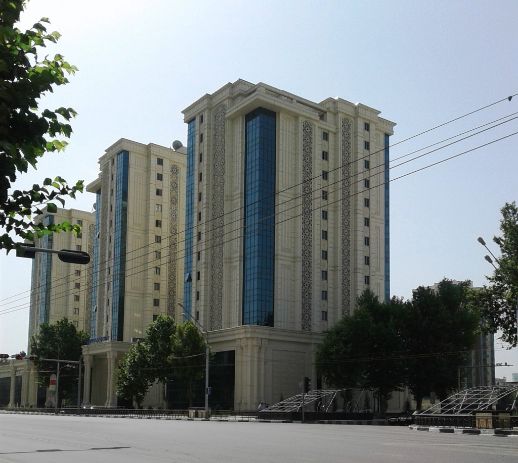 Современные высотки в Душанбе