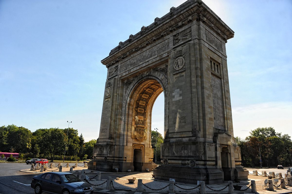 Триумфальная арка, Бухарест