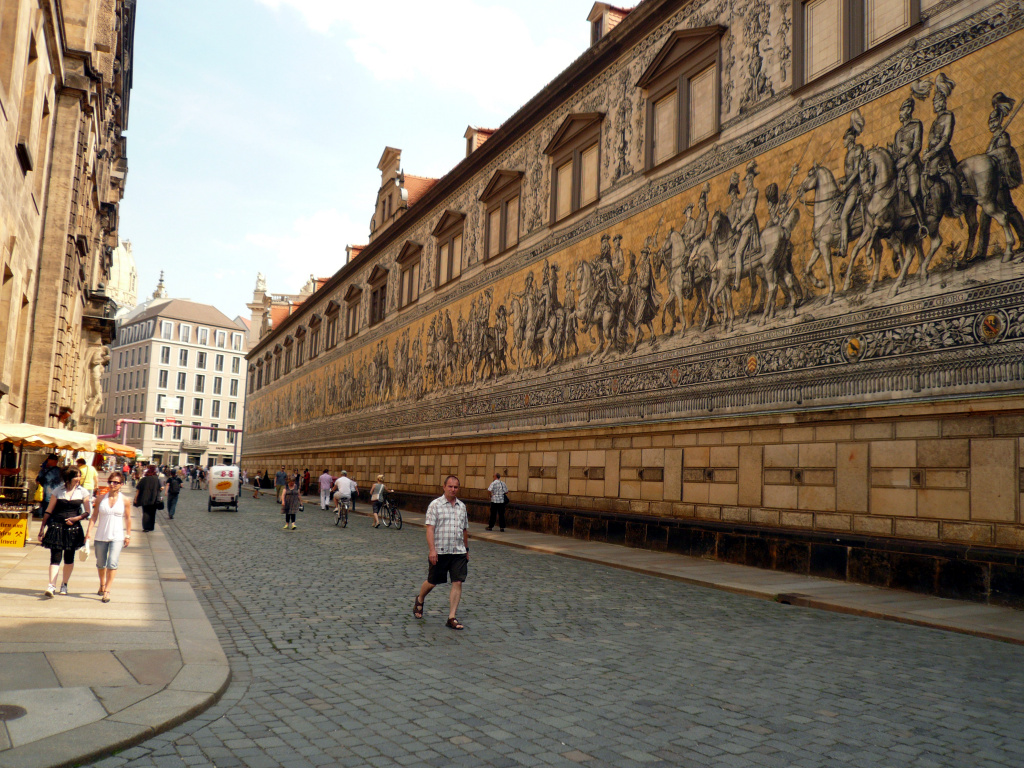Саксонські Вельможі на порцеляні, Дрезден