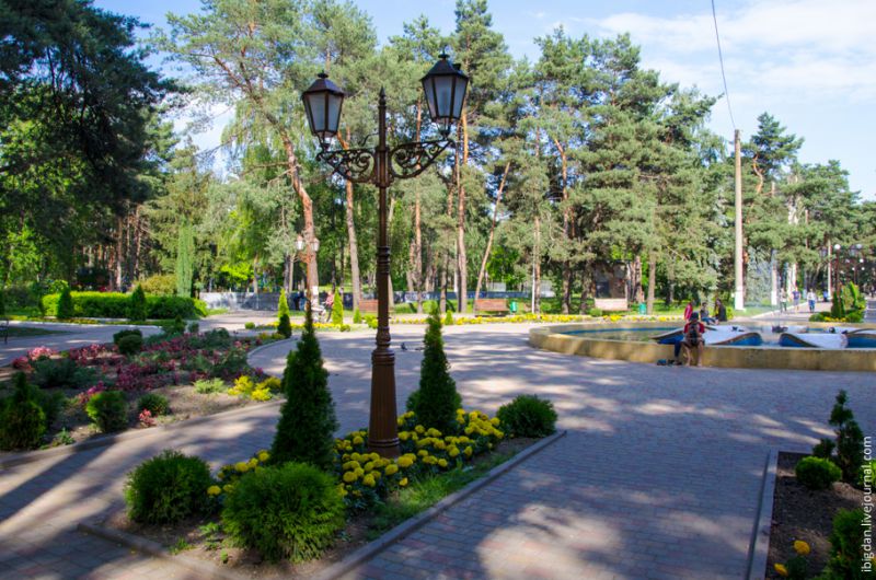 Центральный парк города Горишние Плавни
