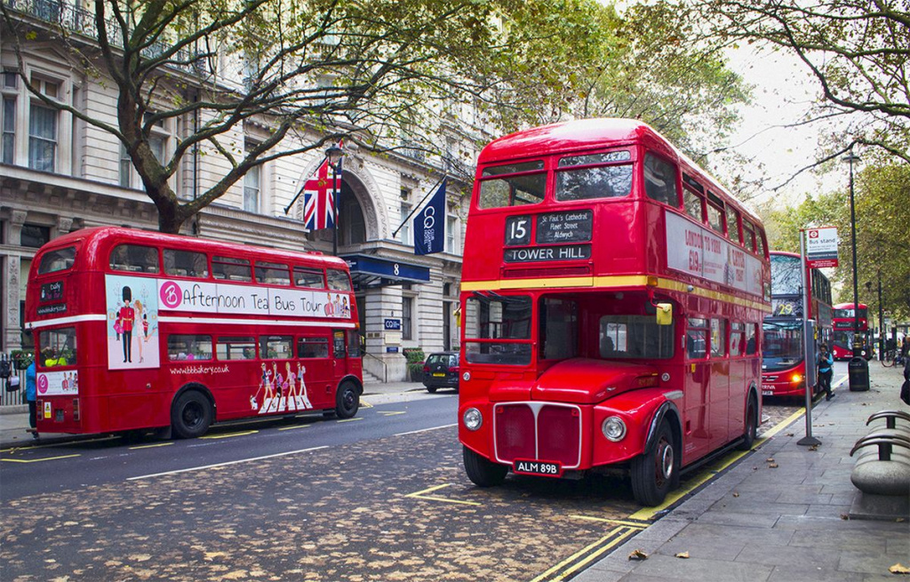 Знамениті двоповерхові автобуси Лондона