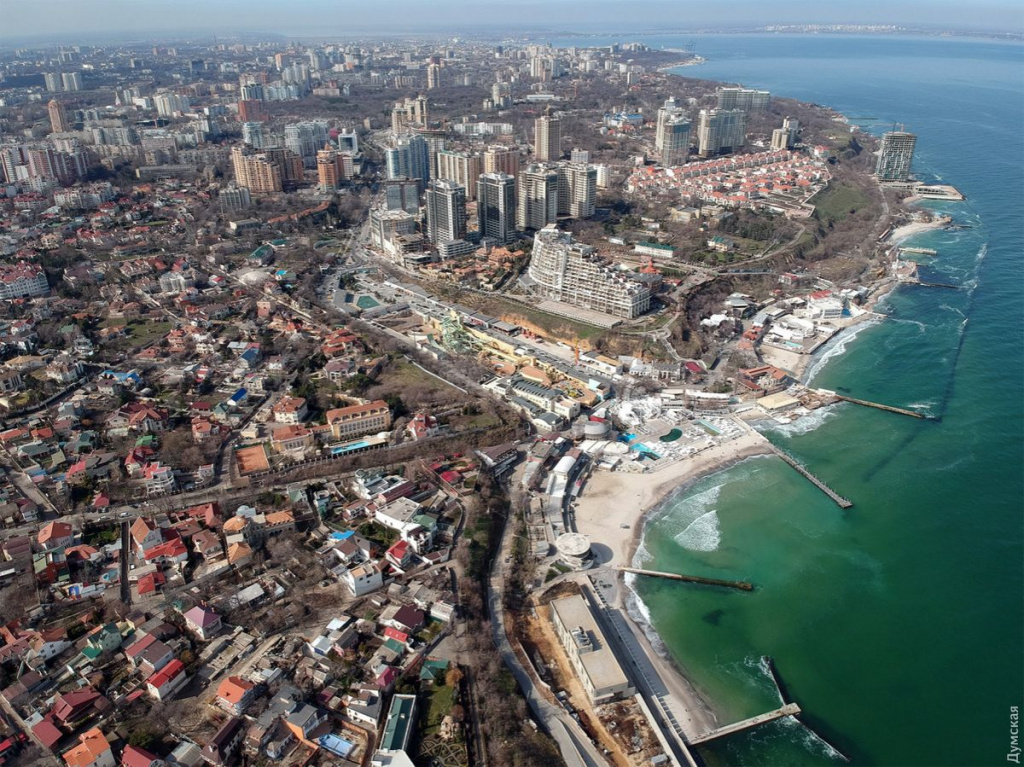 Побережье Черного моря в Одессе