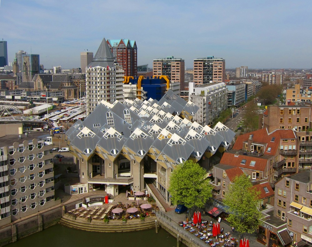 Кубічні будинки у Роттердамі