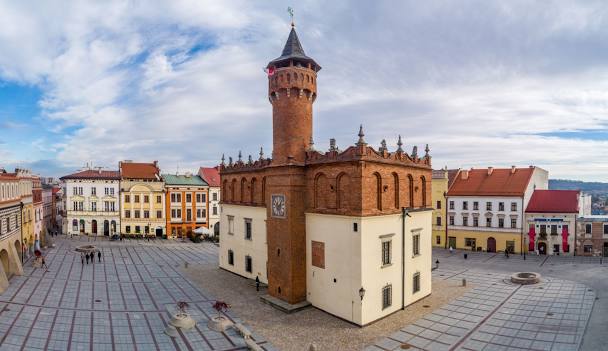 Центральная площадь Тарнув