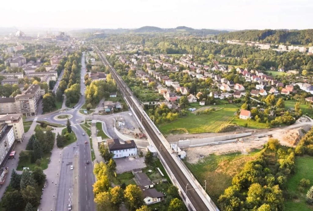 Панорама міста Тршинець