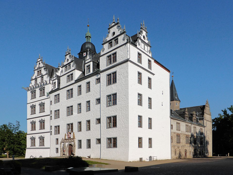 Замок Вольфсбурга