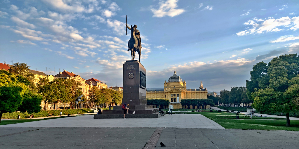 Площа короля Томіслава, Загреб