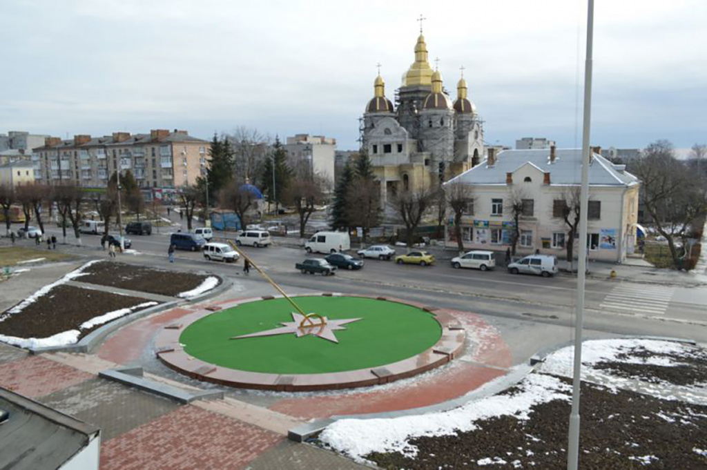 Площадь Леси Украинки в Звягеле