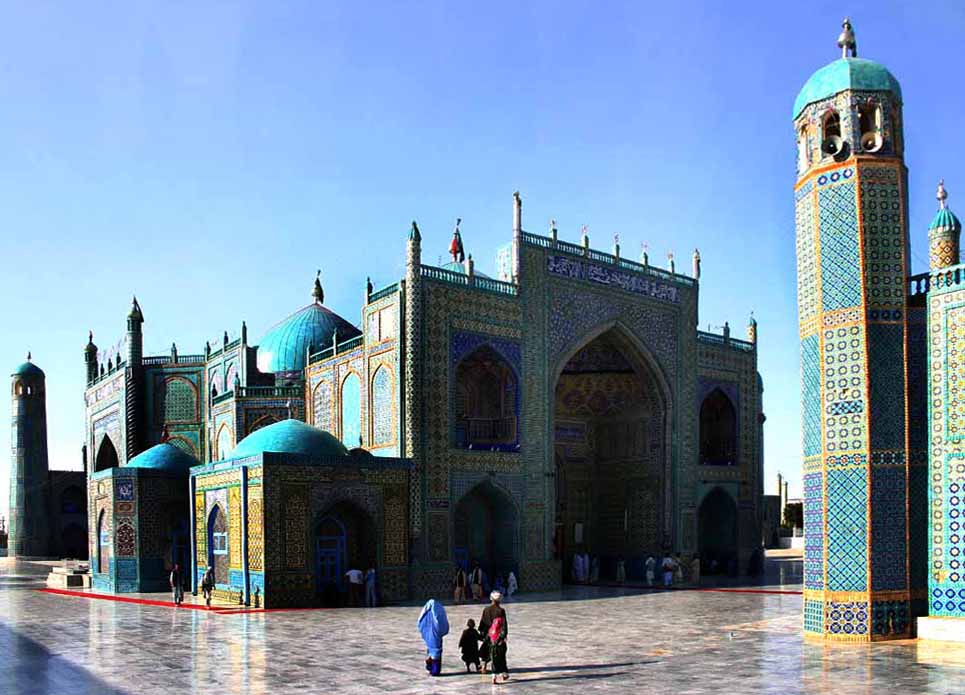 Блакитна мечеть в Мазарі Шарифі