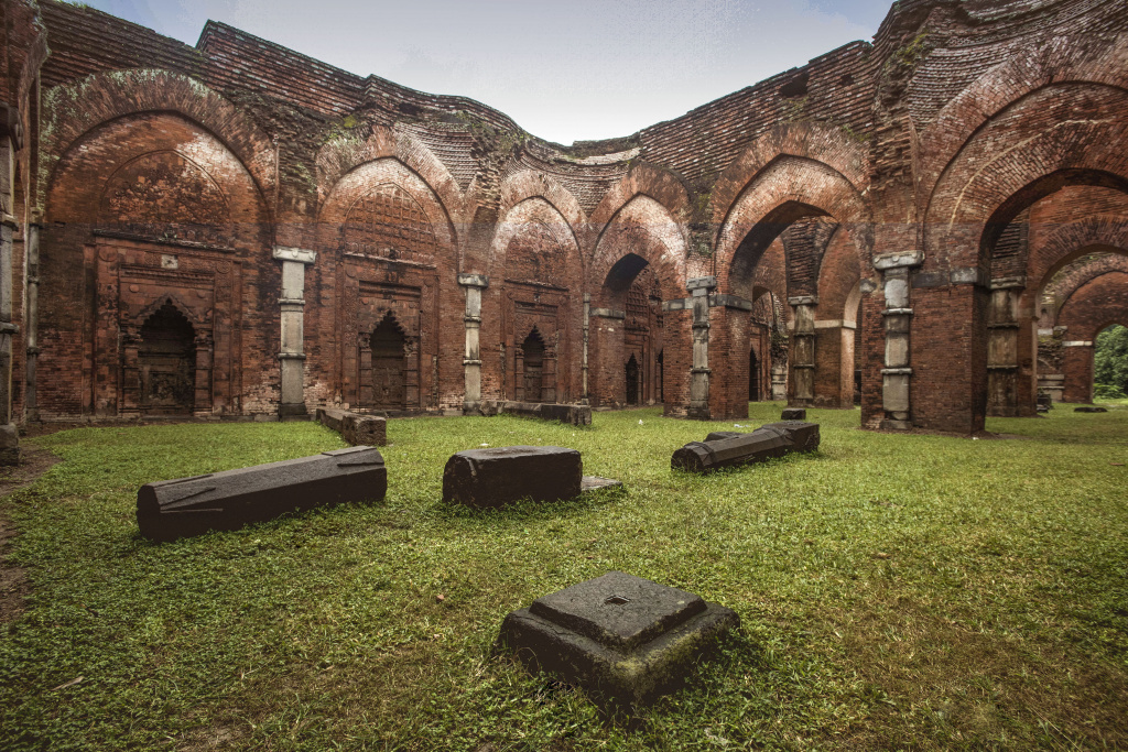 Руины мечети Дарасбари