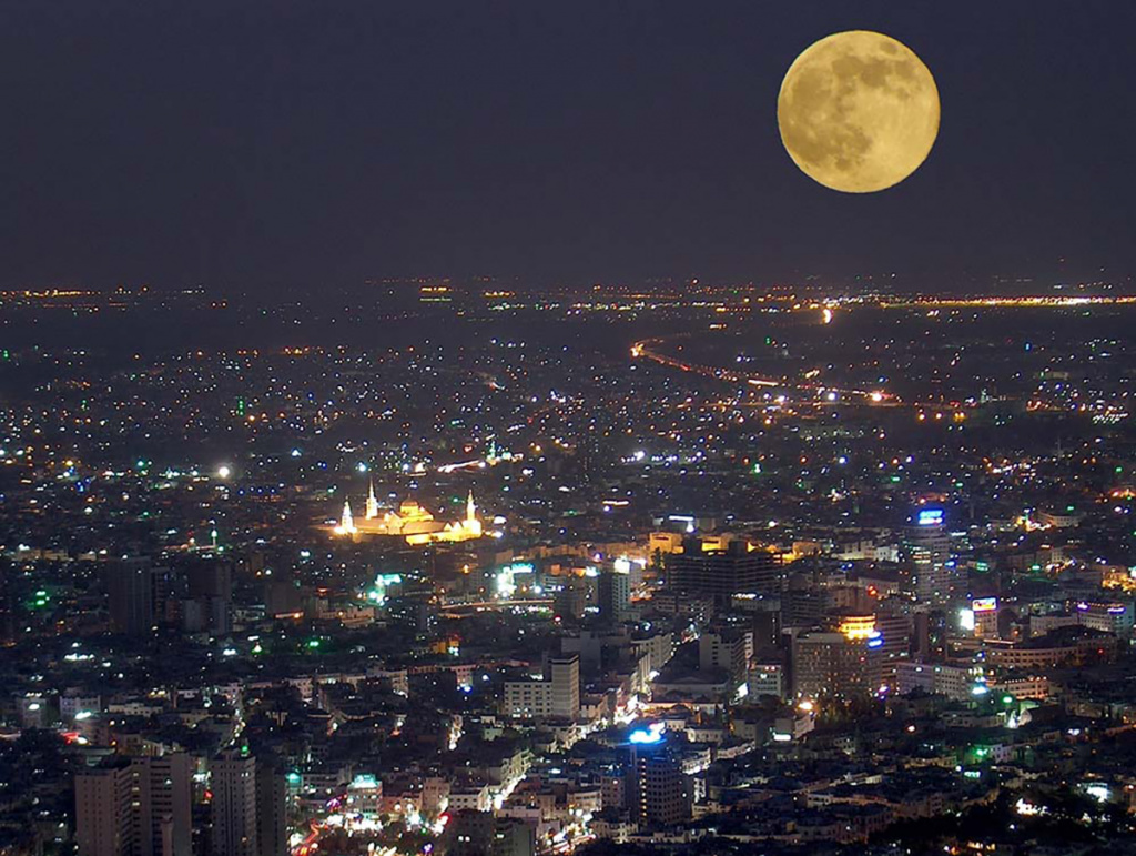 Одне з міст Сирії вночі