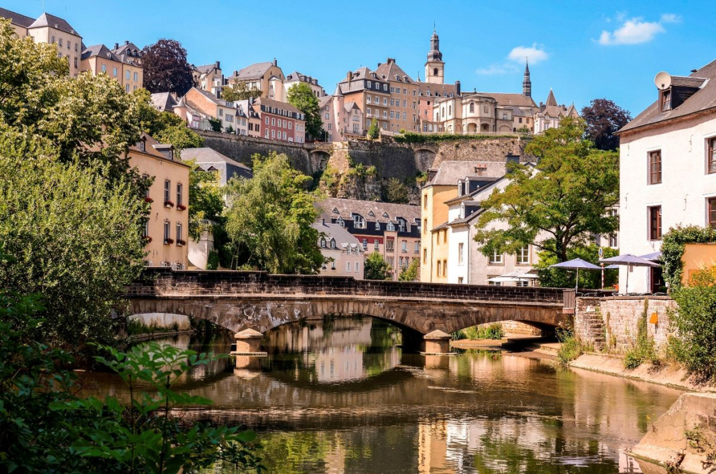 Старовинний міст у Люксембургу