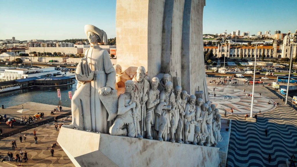 Пам’ятник першовідкривачам, Лісабон