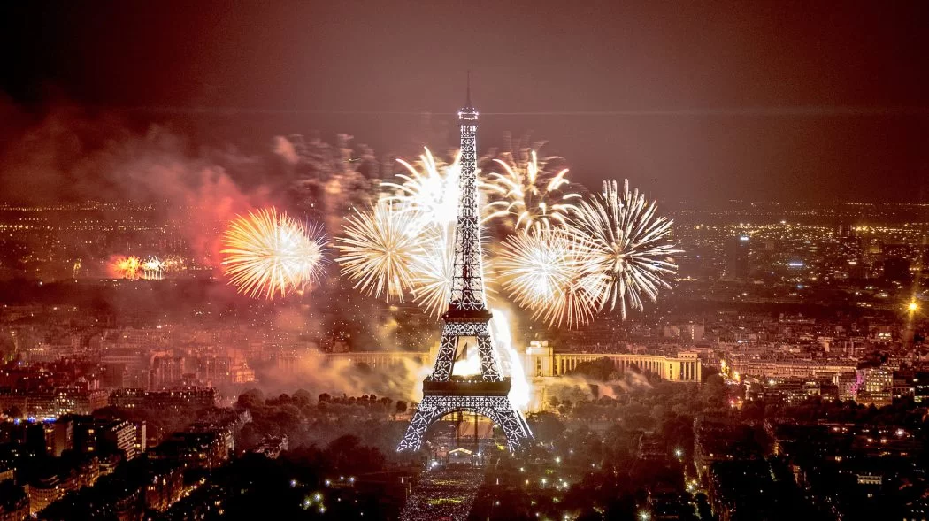 Новий рік у Парижі