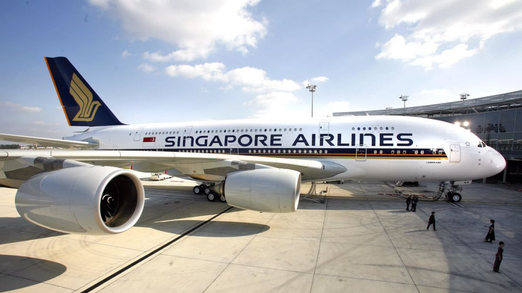 Посадка на літак компанії Singapore Airlines