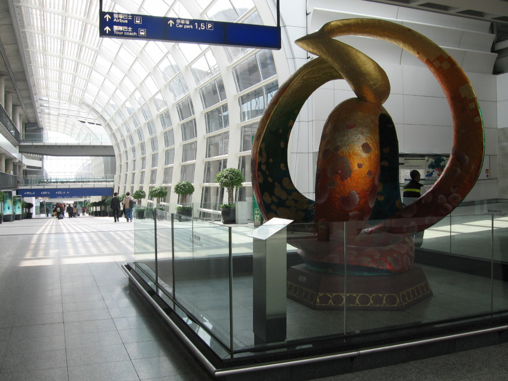 Зона прибуття в аеропорту Гонконг